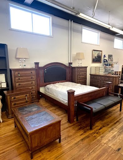 Tommy bahama 4 pc dresser set
